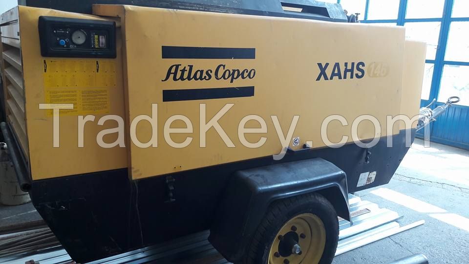 Second Hand Used Well Condition Diesel air compressor Atlas Copco XAHS 186 XATS 156 XAHS 146