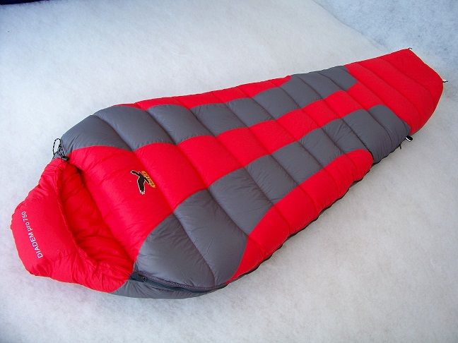 Waterproof fabric 90% washed duck down filling sleeping bags for cold season