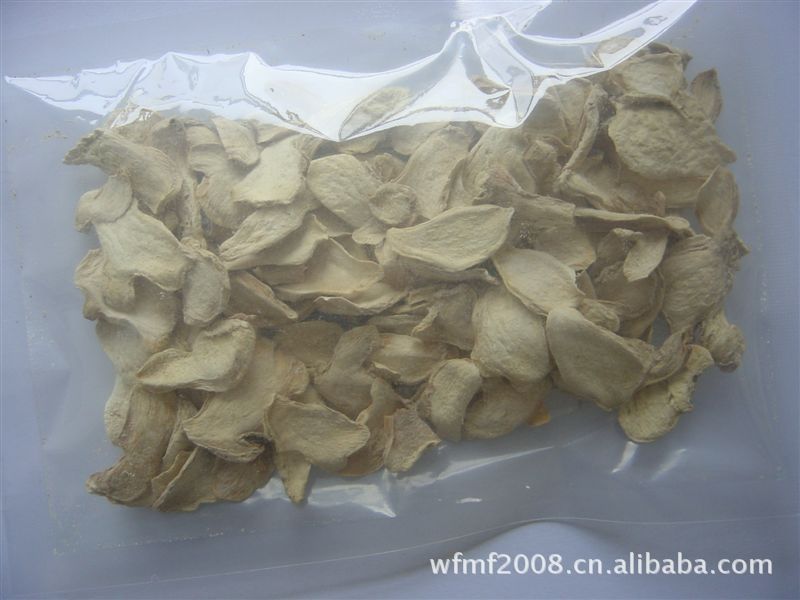 Low pesticide and Micro Dehydrated Ginger Flakes