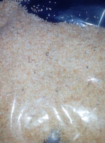 Dehydrated garlic granules