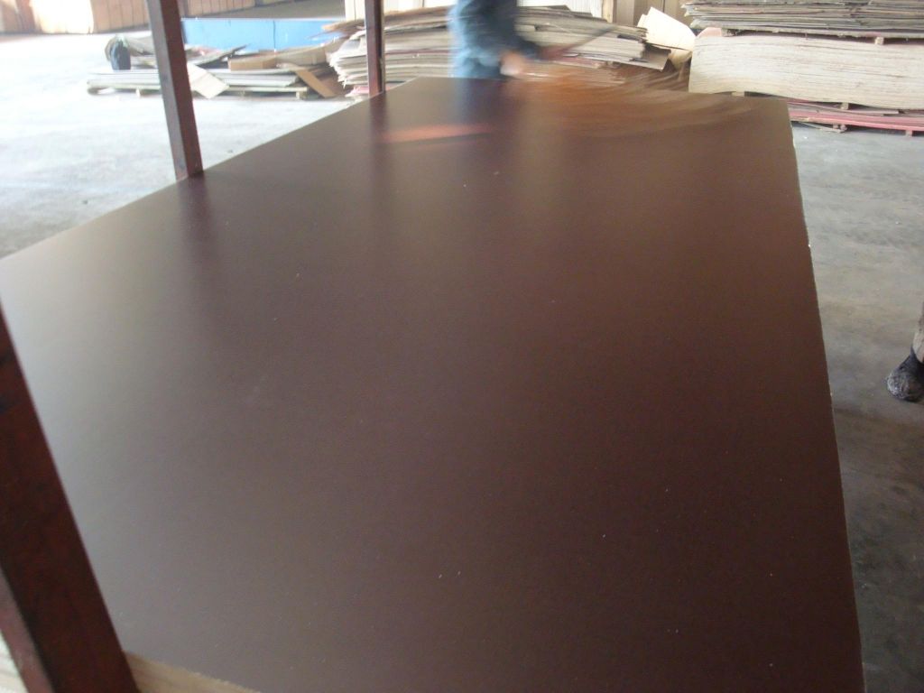 sell High quality 1250x2500mm Black/brown Film Faced Plywood/formwork plywood/Marine plywood