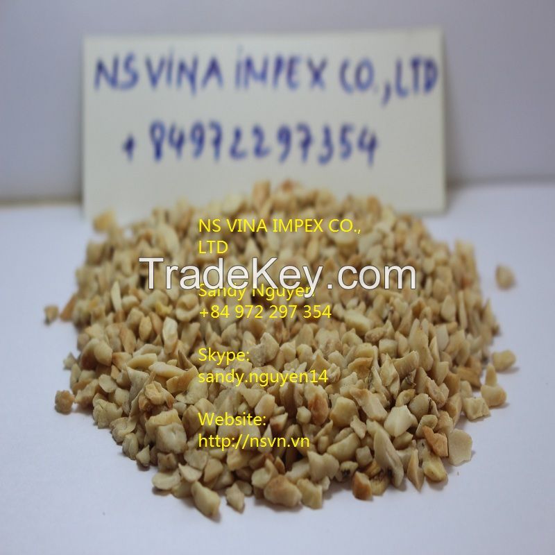 BROCKEN CASHEW KERNEL GRADE BB2