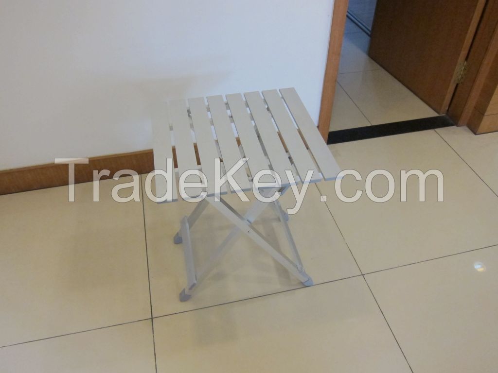 folding table