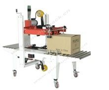 Semi-automatic sealing machine