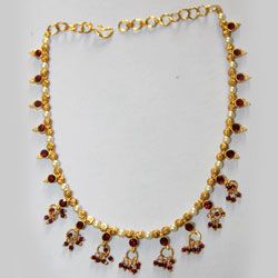 Pearl Necklace with Maroon Stone