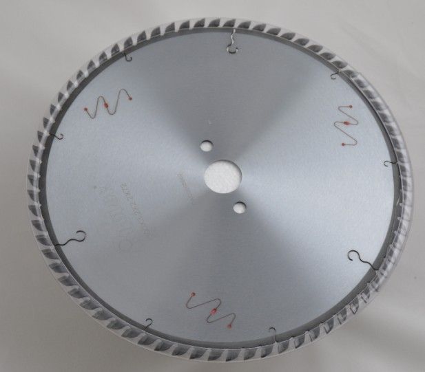 supply  TCT SAW BLADES to worldwide