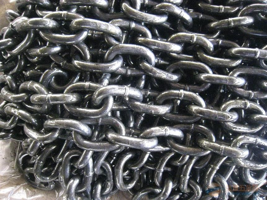 Stud and studless anchor chains
