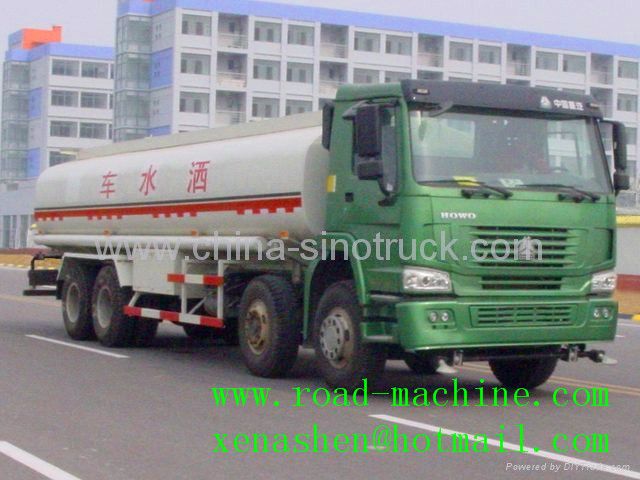 SINOTRUK HOWO WATER TANK 8x4 38m3/38000L ZZ5407N3267N hot sale