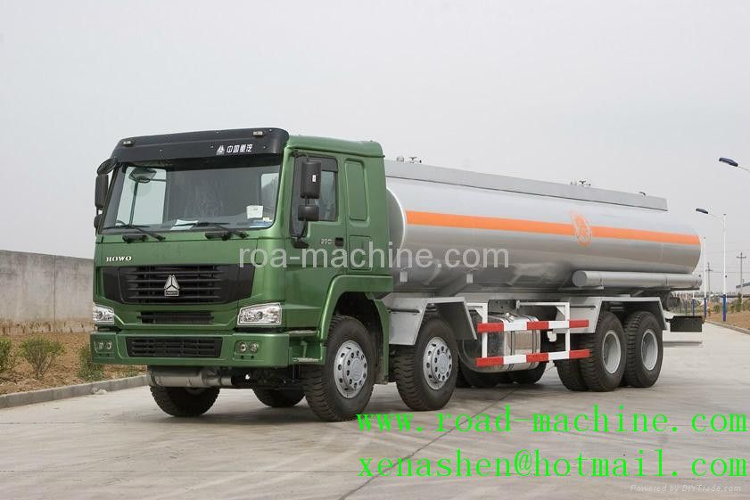 CHINA SINOTRUK30M3 HOWO OIL/FUEL TANK TRUCK hot sale