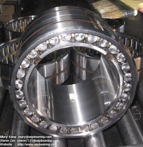 Multi-row, four row cylindrical roller bearing, backing bearing