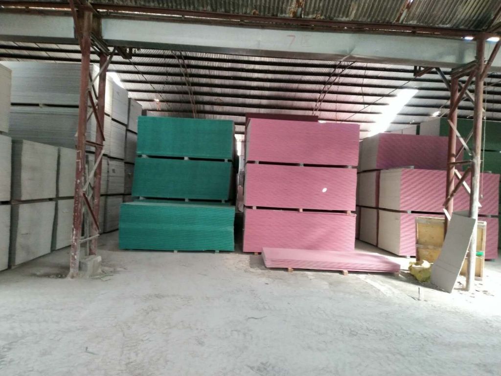 Plaster board for dry wall partition