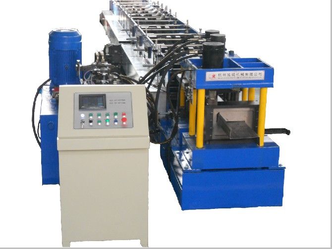 Z purlin forming machine