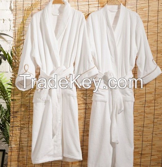 100%Cotton White Embroidery Velour Bathrobe