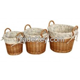 Willow storage basket with cloth liner