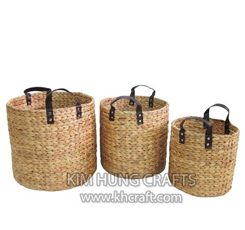 Water hyacinth basket