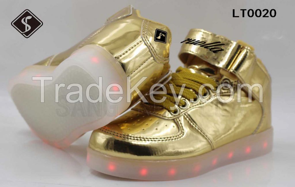 Good quality kids led sneaker sports shoes  with  light outsole