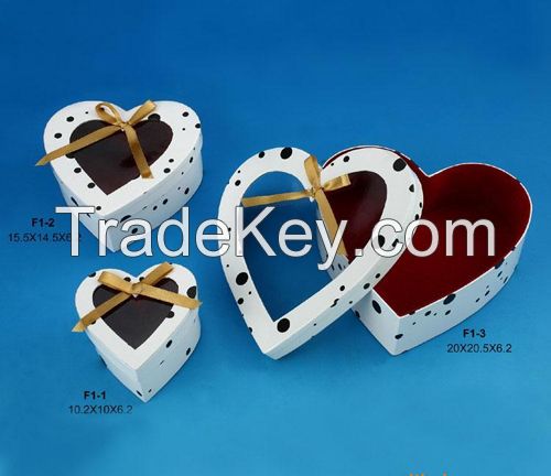 Gift Box with PVC Widow (Heart / Round Shape)