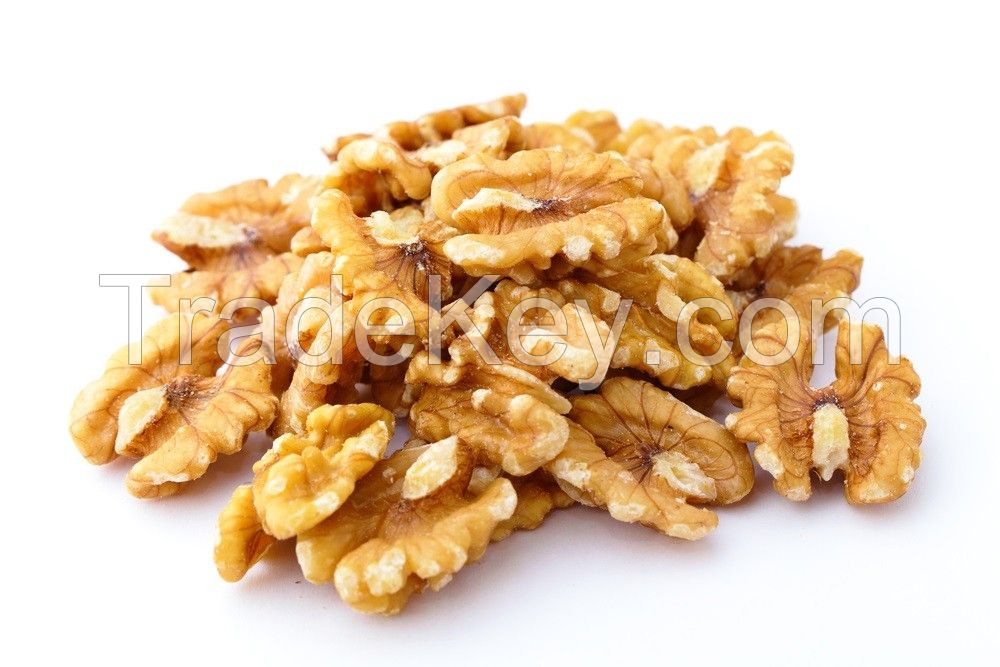 Walnut kernels