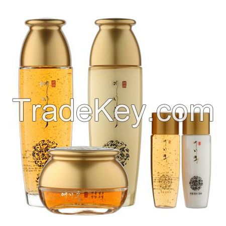 cosmetics, gold skin care set, gold cream, antiaging, anti wrinkle, gold essence, gold ampoule, gold beauty product