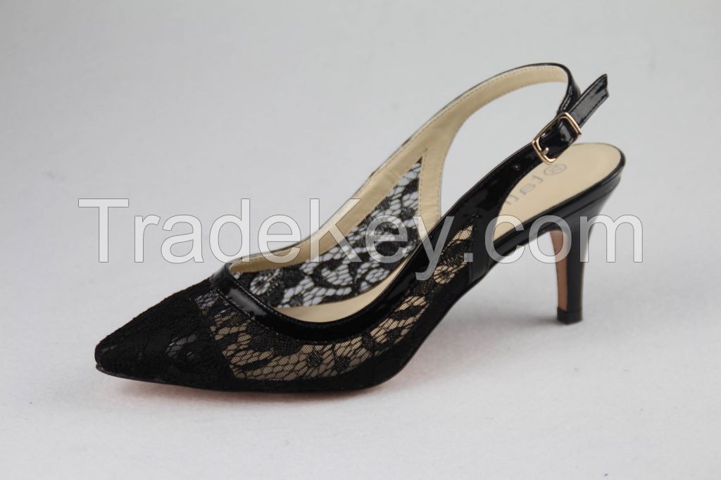 Black Middle Heel Court Shoes