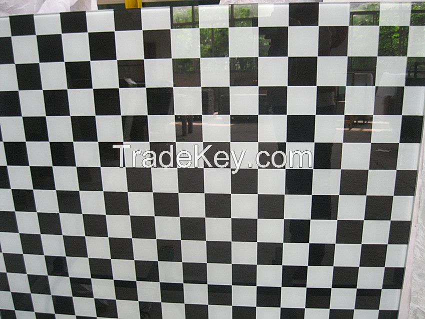 10MM  white and black squares toughened glass with CCC certificate as furniture top