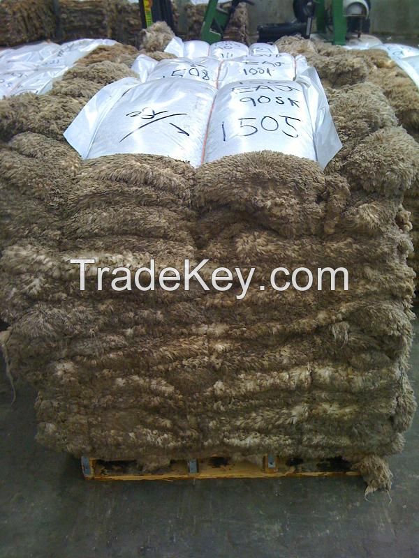 Sell HALAL-Best Quality Sheep Skin Available in large Quantity with samples
