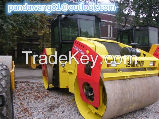12 Tons Hydraulic Roller Compactor with a Famous Engine