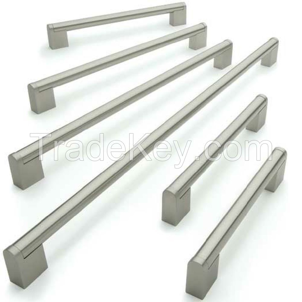 We are looking for the importers of the furniture handles and knobs