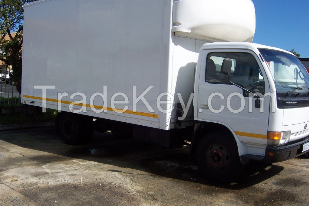 2004 NISSAN UD 40 L closed body truck in excellent condition ZAR 115000