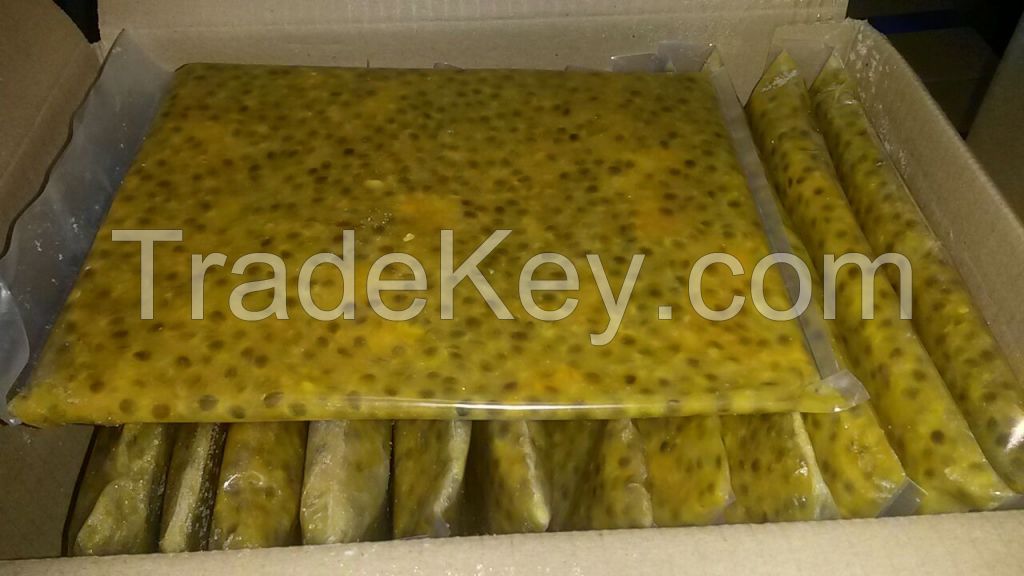 Frozen Passion Fruit Pulp with seed (Peru)