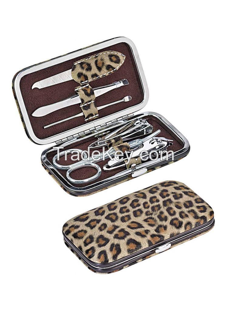 Offer all kinds of manicure &pedicure set promotional gift