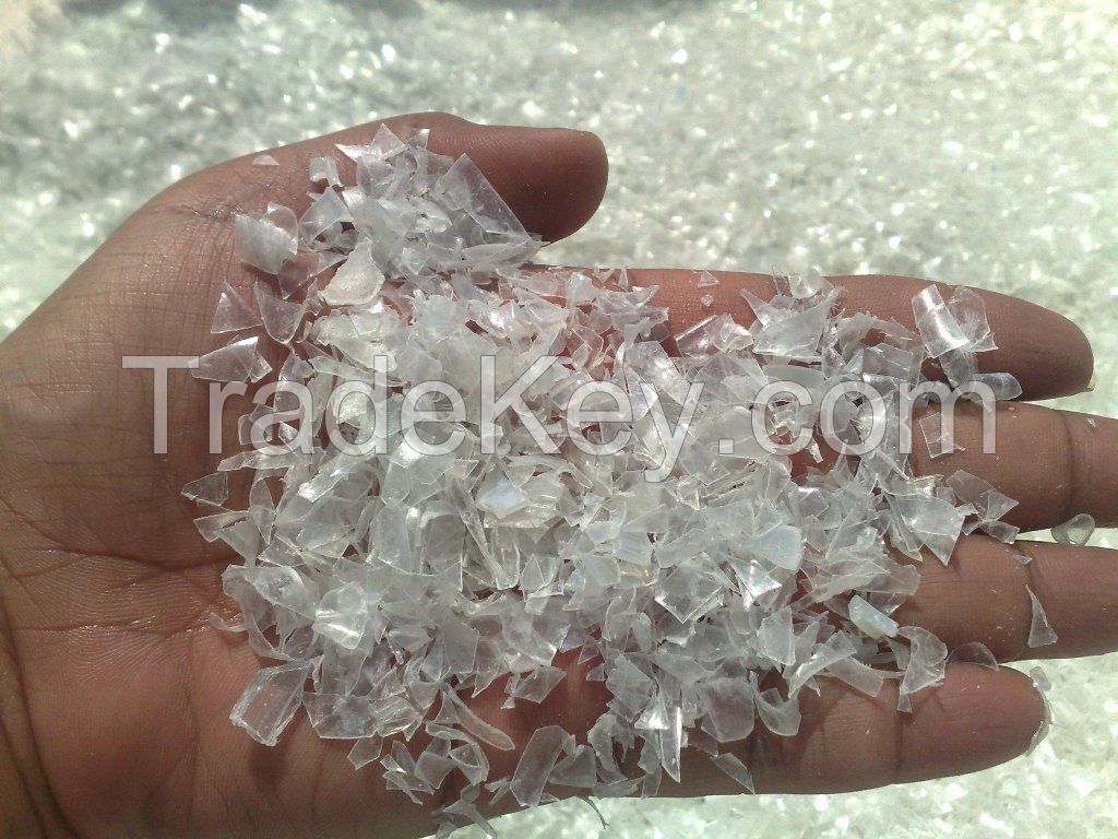 Recycled pet bottle plastic flakes material with specification for International Buyers