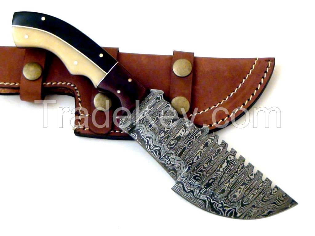 Damascus hand made Tracker knife