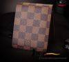 Man checkered short wallet