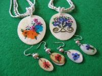 Sell handmade pressed-flower necklace and earrings