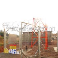 Steel Wire Mesh Fencing for Telecom Steel Towers