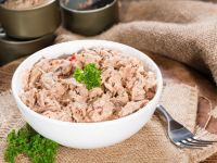 Canned tuna in olive oil