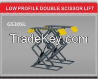 Low profile double scissor lift