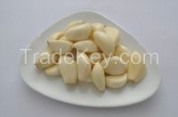 Peeled garlic