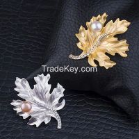 new style matte yellow maple leaf shaped pendant