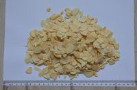 Dehydrated Garlic flakes without root premium