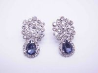 Charming blue/crystal earring