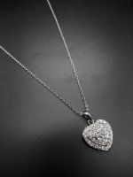 Crystal heart pendent necklace