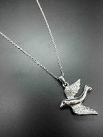 Crystal bird pendent necklace