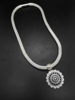 Mesh chain with flower pendent