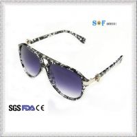 Cool Trendy Mirrored Sunglasses for Women with Metal Hinge