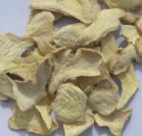 Dried ginger flake peeled