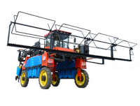 2400L Agricultural Self Propelled Corn Detasseling Fertilizer Spreader Boom Sprayer 3 in 1 Machine