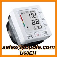 WRIST STYLE BLOOD PRESSURE MONITOR