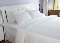 White bed sheets for hotels